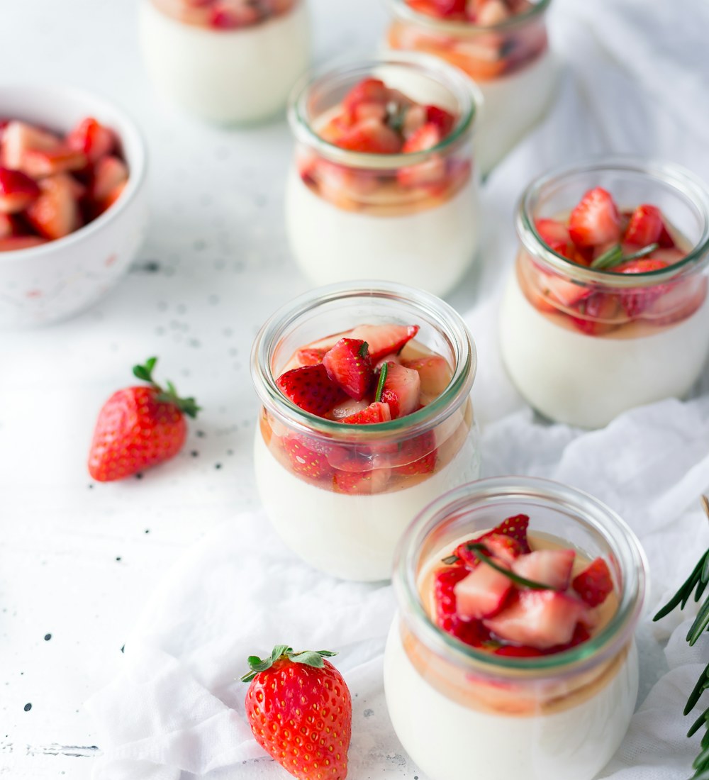 Berry Little Joy cake design